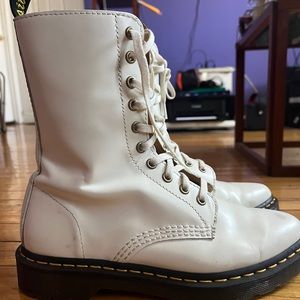 Pointed White 1490 Dr. Marten Boots